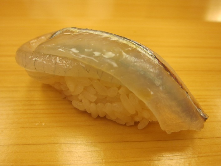 needlefish sushi