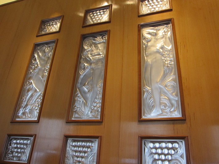 lalique glass wall decoration