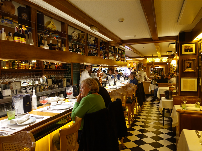 review of Spanish Barcelona seafood restaurant Botafumeiro by Andy ...