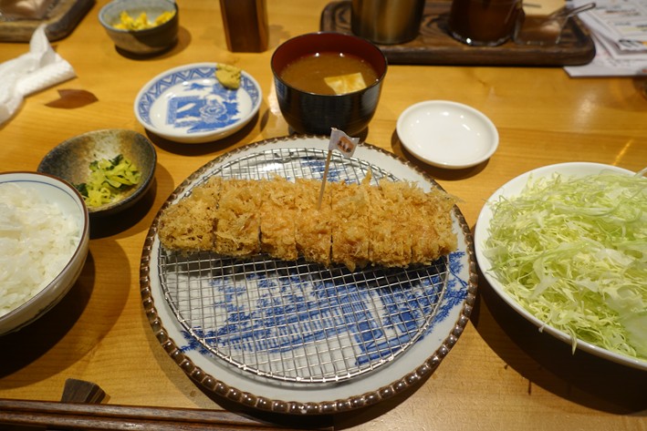 tonkatsu served