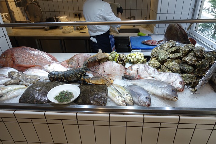 seafood display