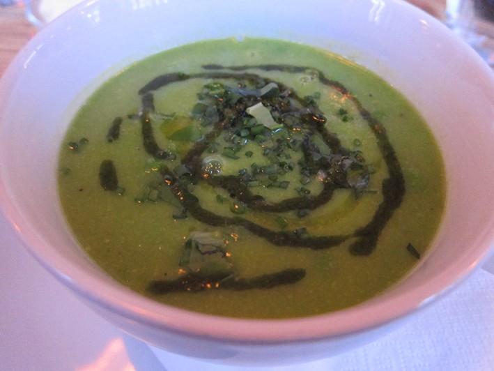 garlic and pea soup