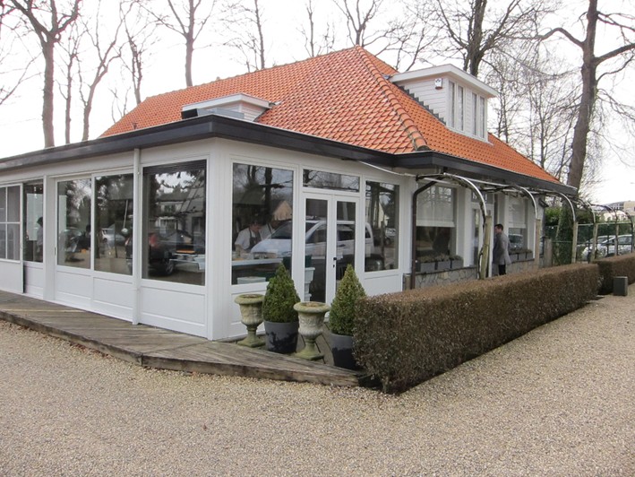 original building (the restaurant moved in mid 
2014)