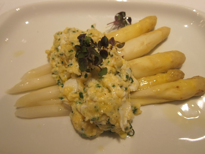 white asparagus and scrambled egg