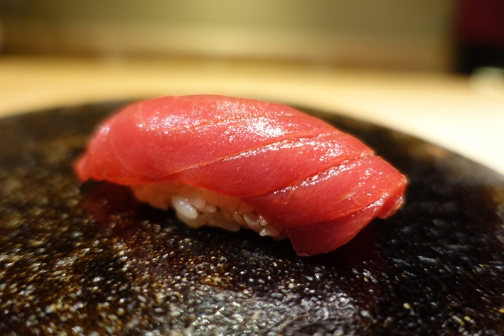 more akami tuna sushi