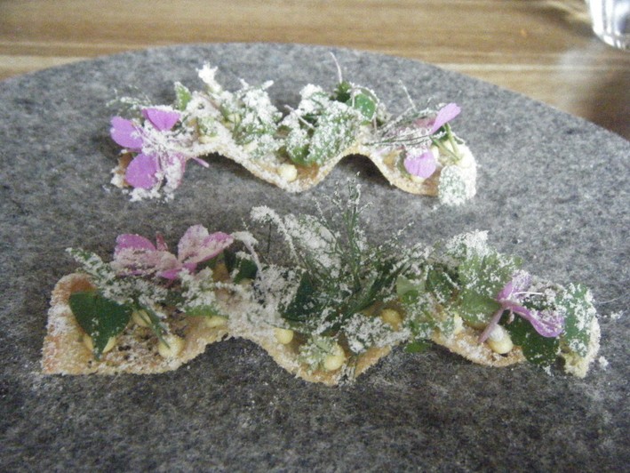 toast with flowers