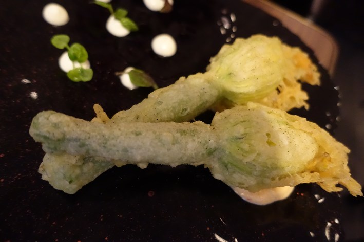 fried courgette flowers