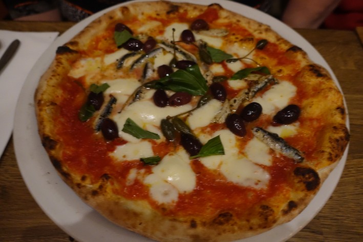 pizza spacca Napoli