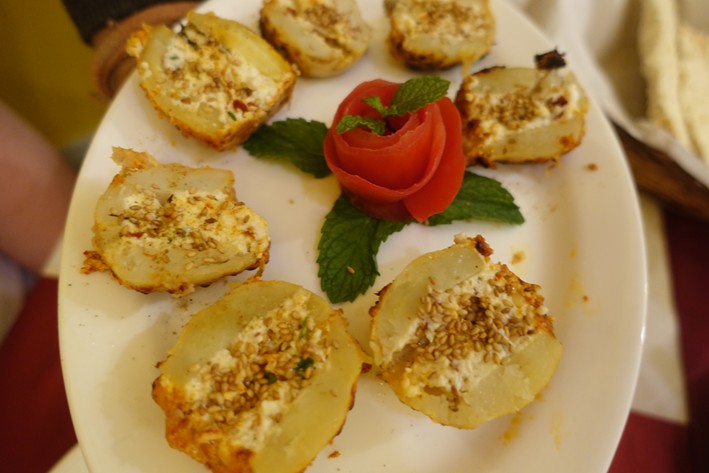 tandoori potato served