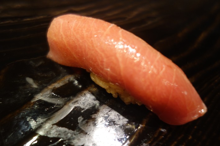 chutoro tuna sushi